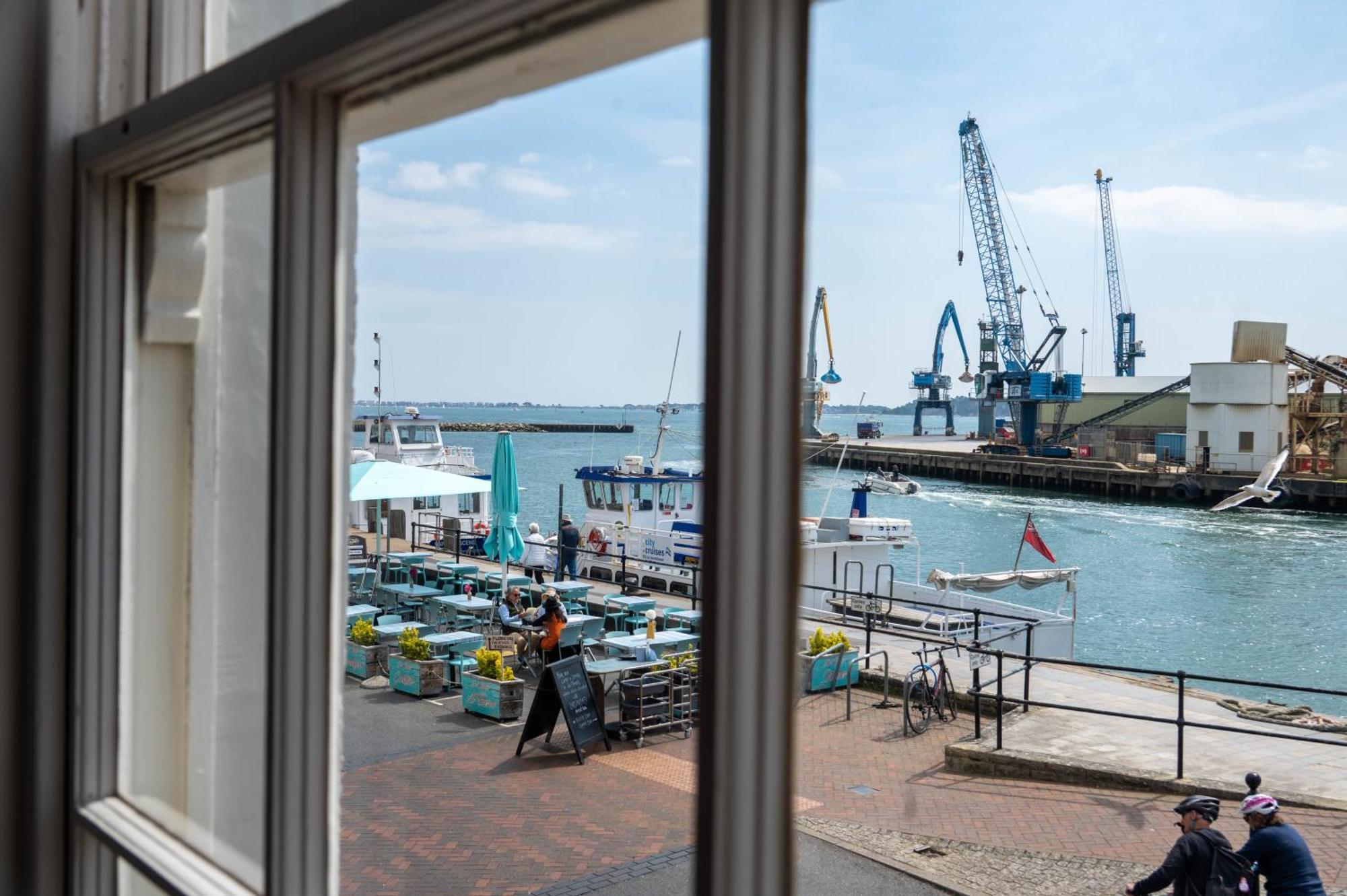 The Old Custom House Διαμέρισμα Poole Εξωτερικό φωτογραφία